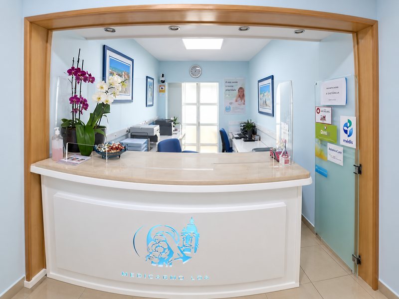 Balcão de recepção da Medicarmo